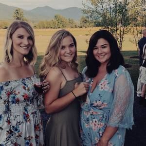 Meet your Posher, Olivia